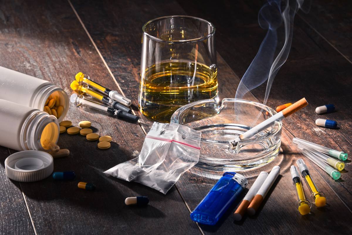 Stages Of Alcoholism | Signs, Symptoms, And Treatment